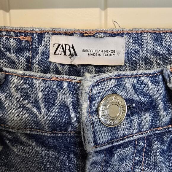 Zara Stonewashed Distressed High Waisted High Rise Jeans Size 4 - Picture 5 of 8